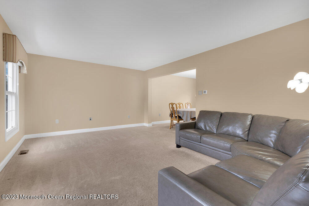 20 Hemlock Hill Road Jackson, NJ 08527 - Photo 8 of 41 012_edsc09876