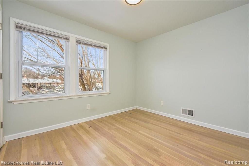 1452 Bishop Road Grosse Pointe Park, MI 48230 - Photo 29 of 48