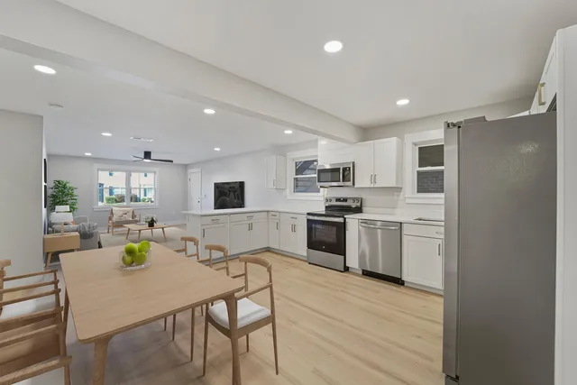 $309,900 | 415 Parkdale Drive, Unit 2B, Charleston, SC 29414