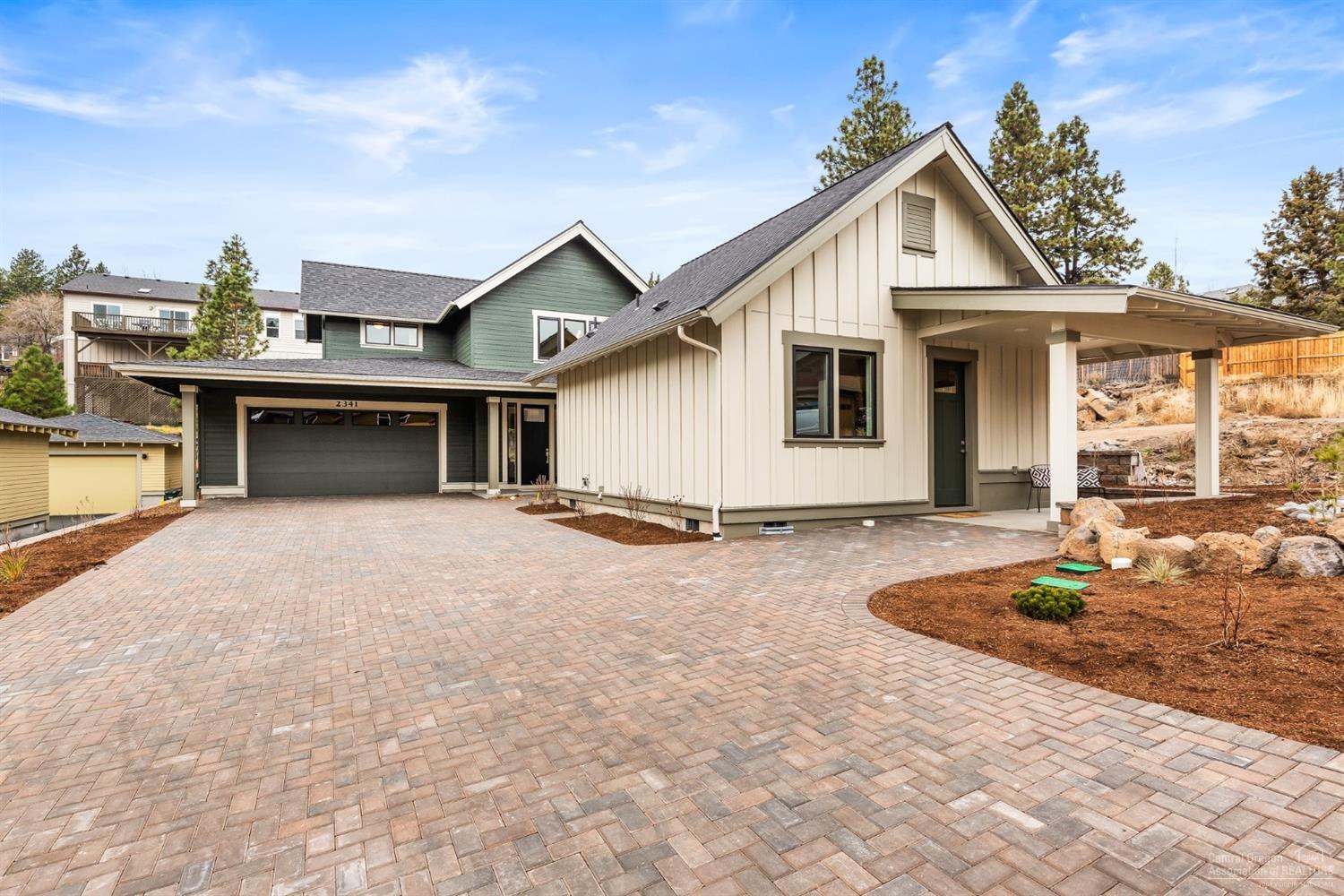 2341 Northwest Awbrey Road Bend, OR 97703 - Photo 2 of 20 Gallery Image 2