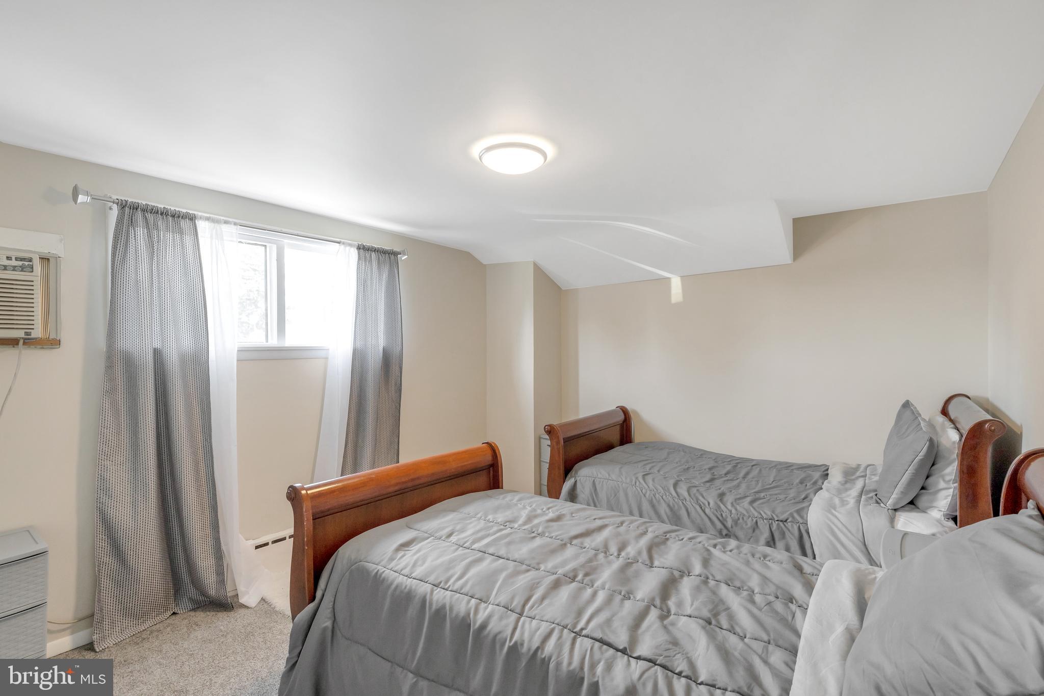 348 Ruth Avenue Aston, PA 19014 - Photo 25 of 37 4th BR