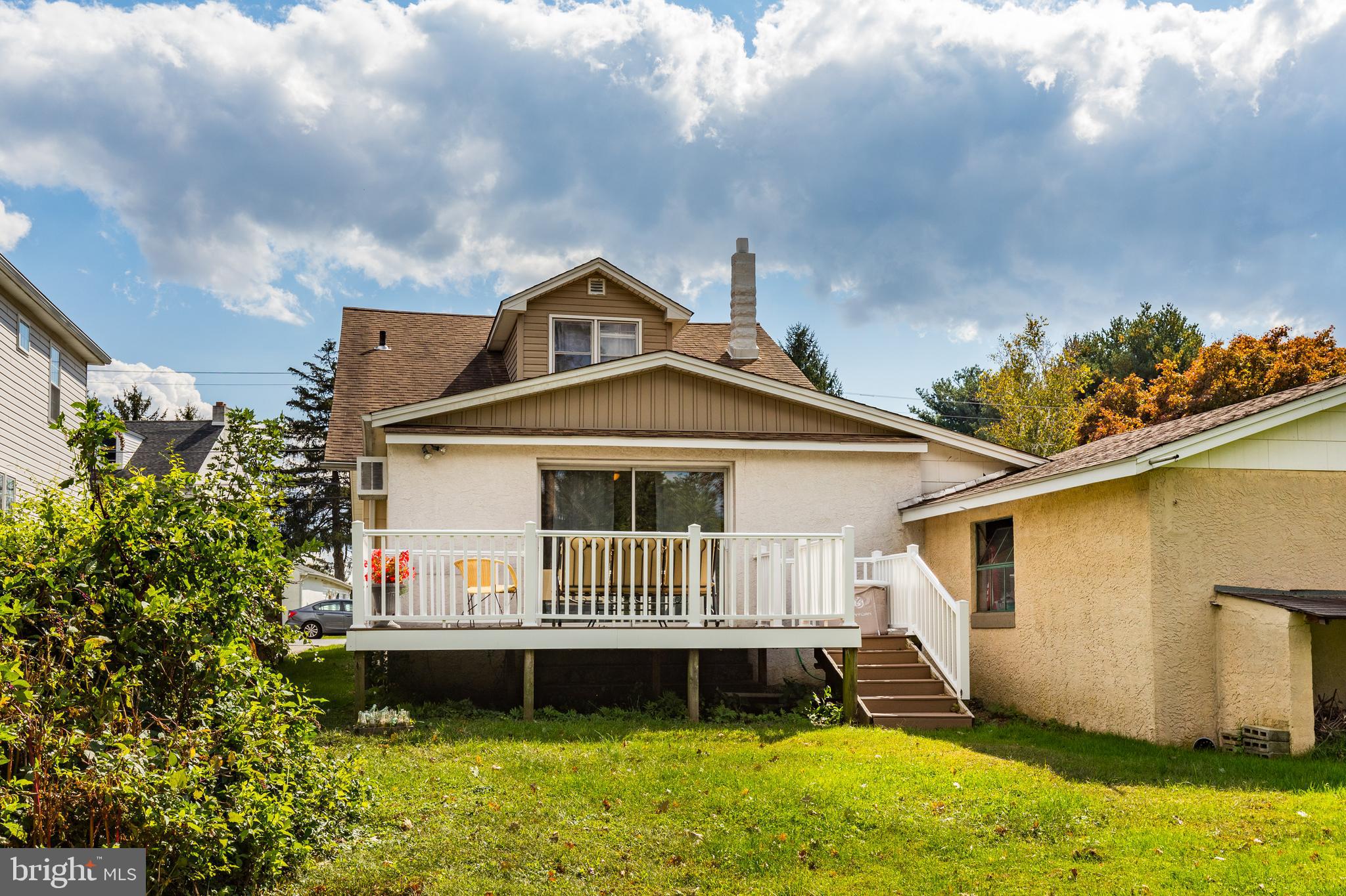 348 Ruth Avenue Aston, PA 19014 - Photo 33 of 37 Attached garage