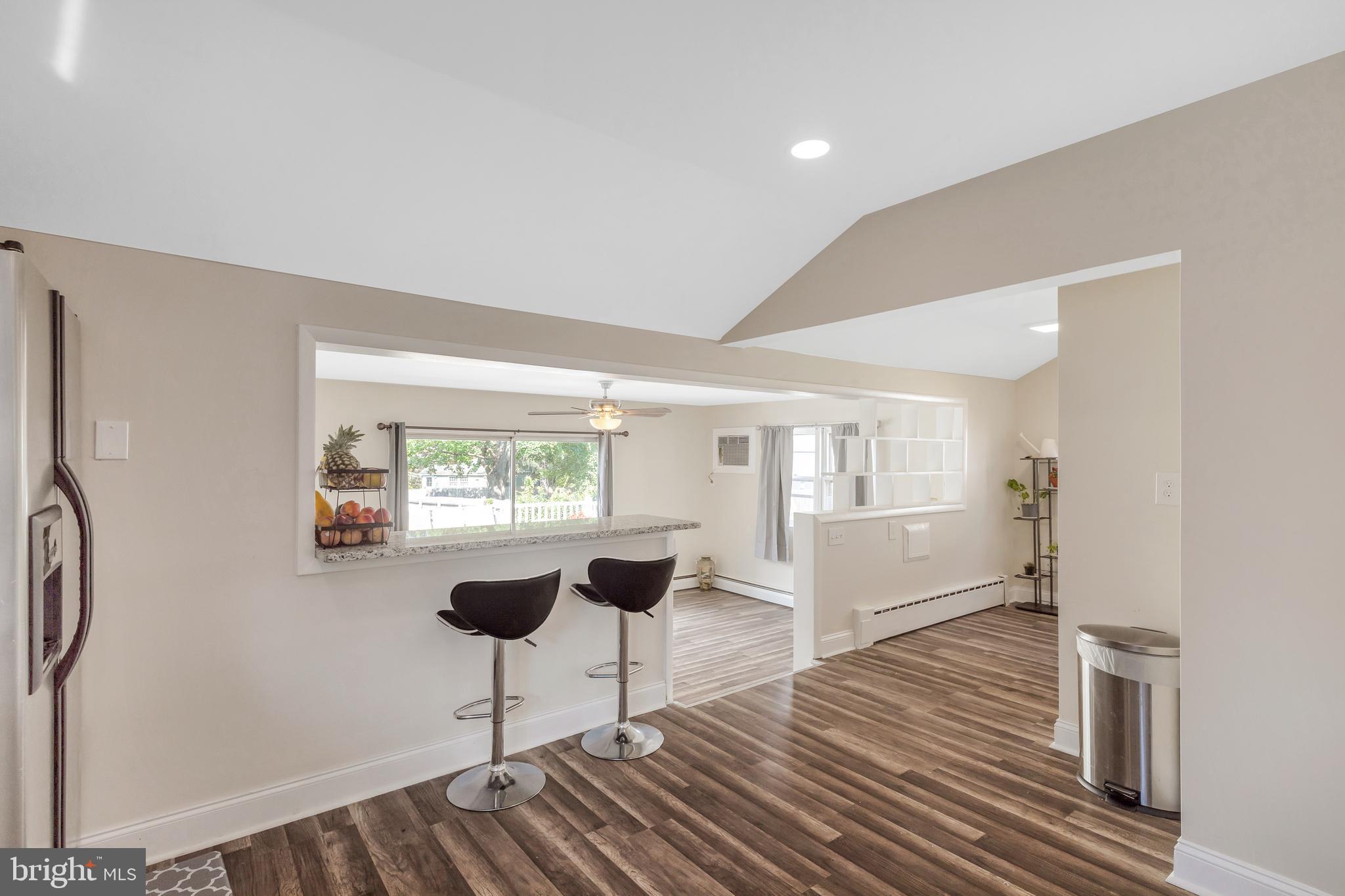 348 Ruth Avenue Aston, PA 19014 - Photo 9 of 37 Breakfast bar