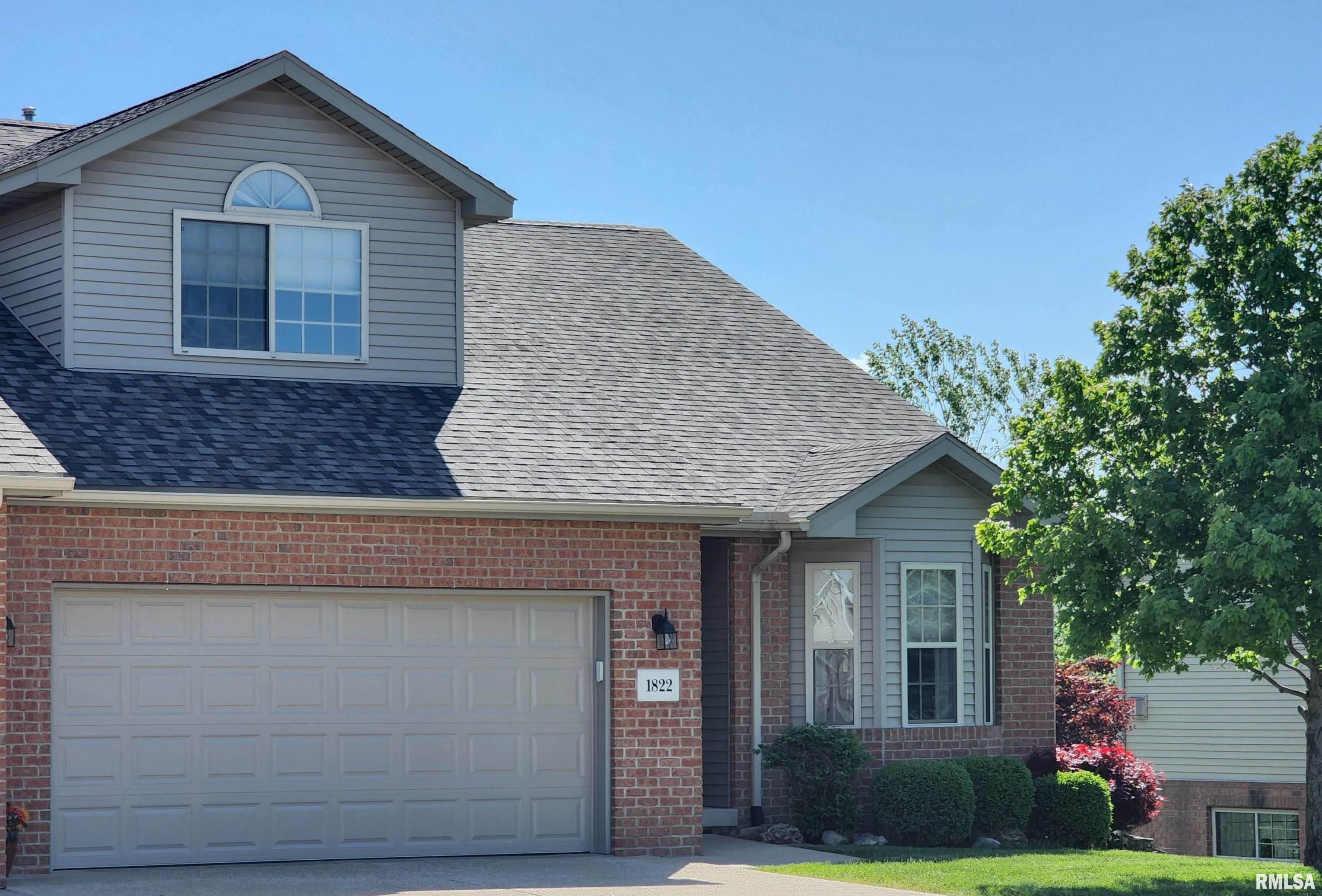 1822 Kingsbury Road Washington, IL 61571 - Photo 1 of 53 Gallery Image 1