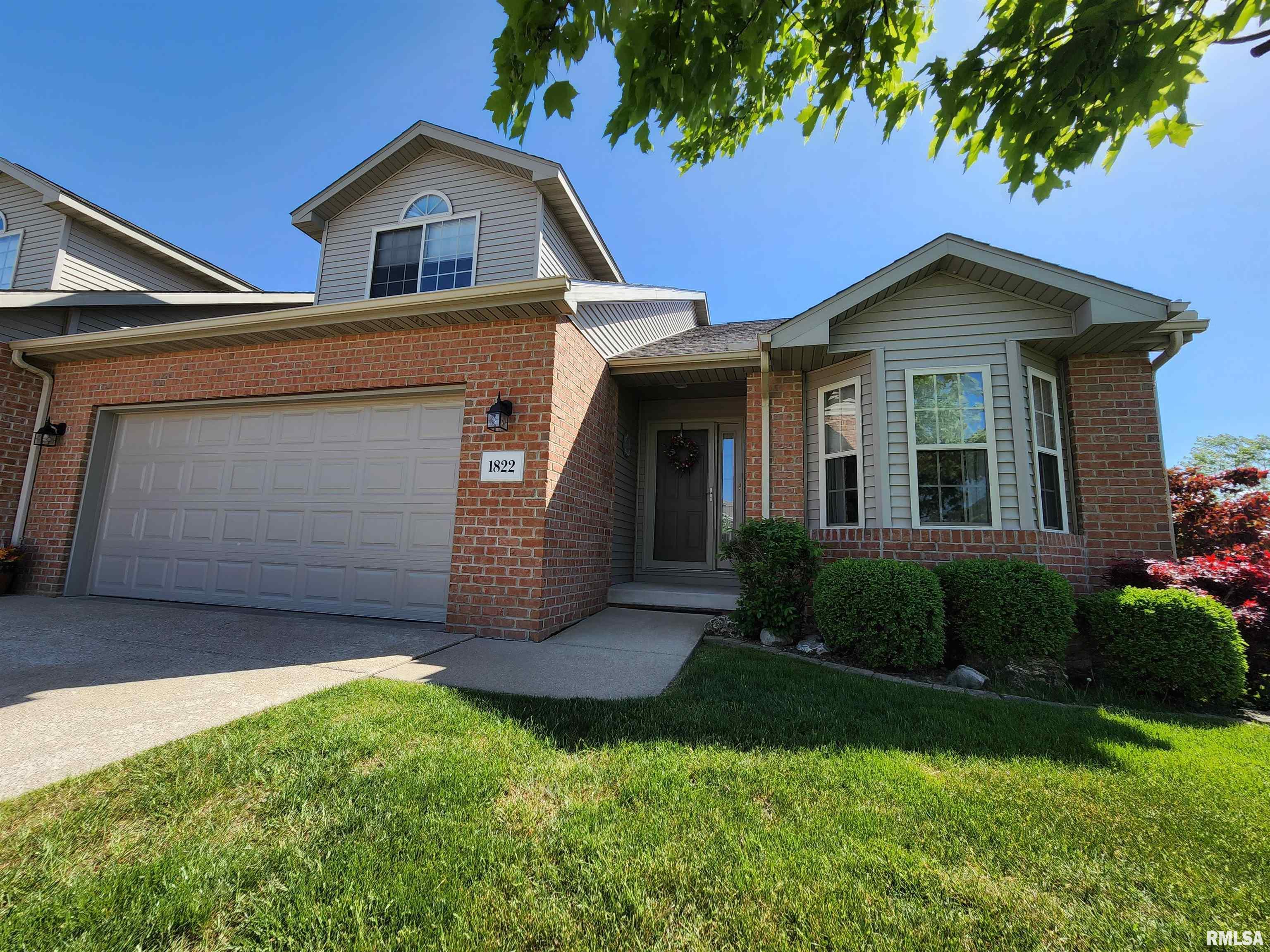 1822 Kingsbury Road Washington, IL 61571 - Photo 3 of 53 Gallery Image 3
