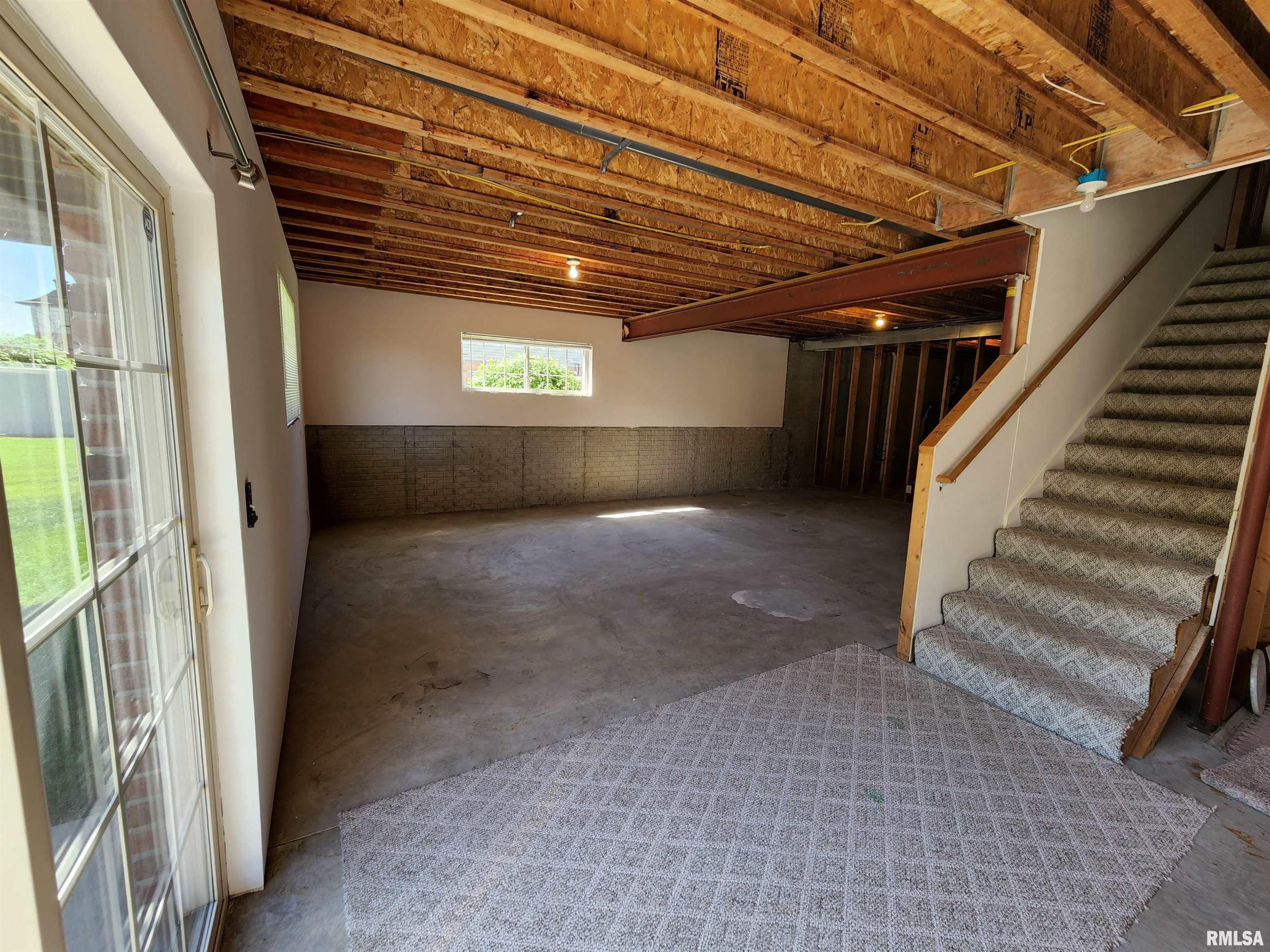 1822 Kingsbury Road Washington, IL 61571 - Photo 41 of 53 Gallery Image 41