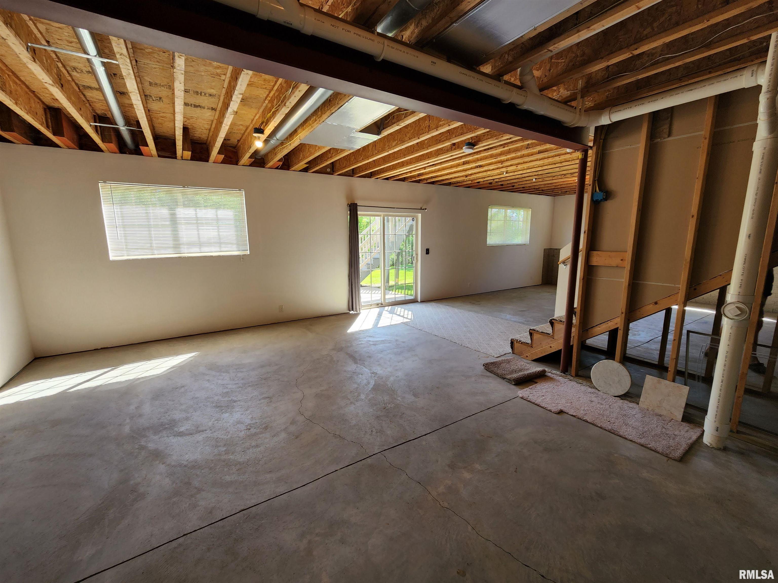 1822 Kingsbury Road Washington, IL 61571 - Photo 44 of 53 Gallery Image 44