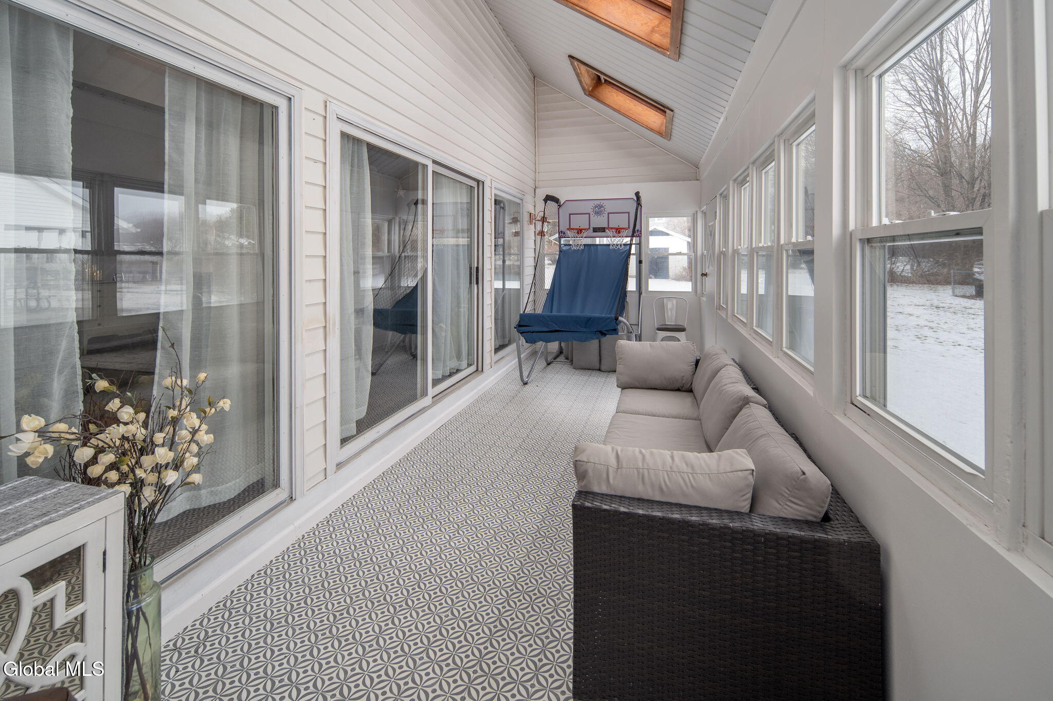 2 Robert Lane Rensselaer, NY 12144 - Photo 15 of 55 16-2RobertLn_16