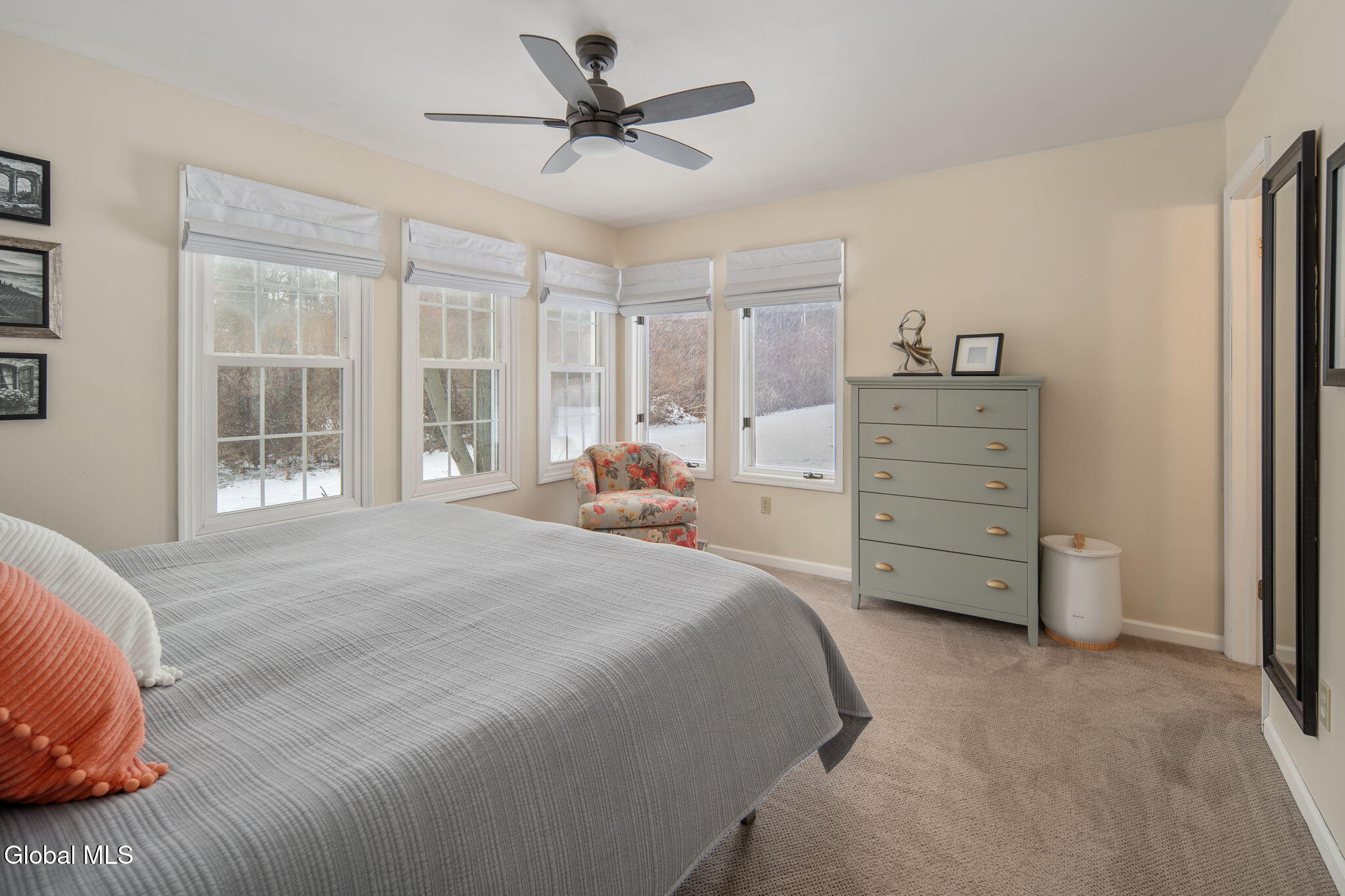 2 Robert Lane Rensselaer, NY 12144 - Photo 17 of 55 18-2RobertLn_18