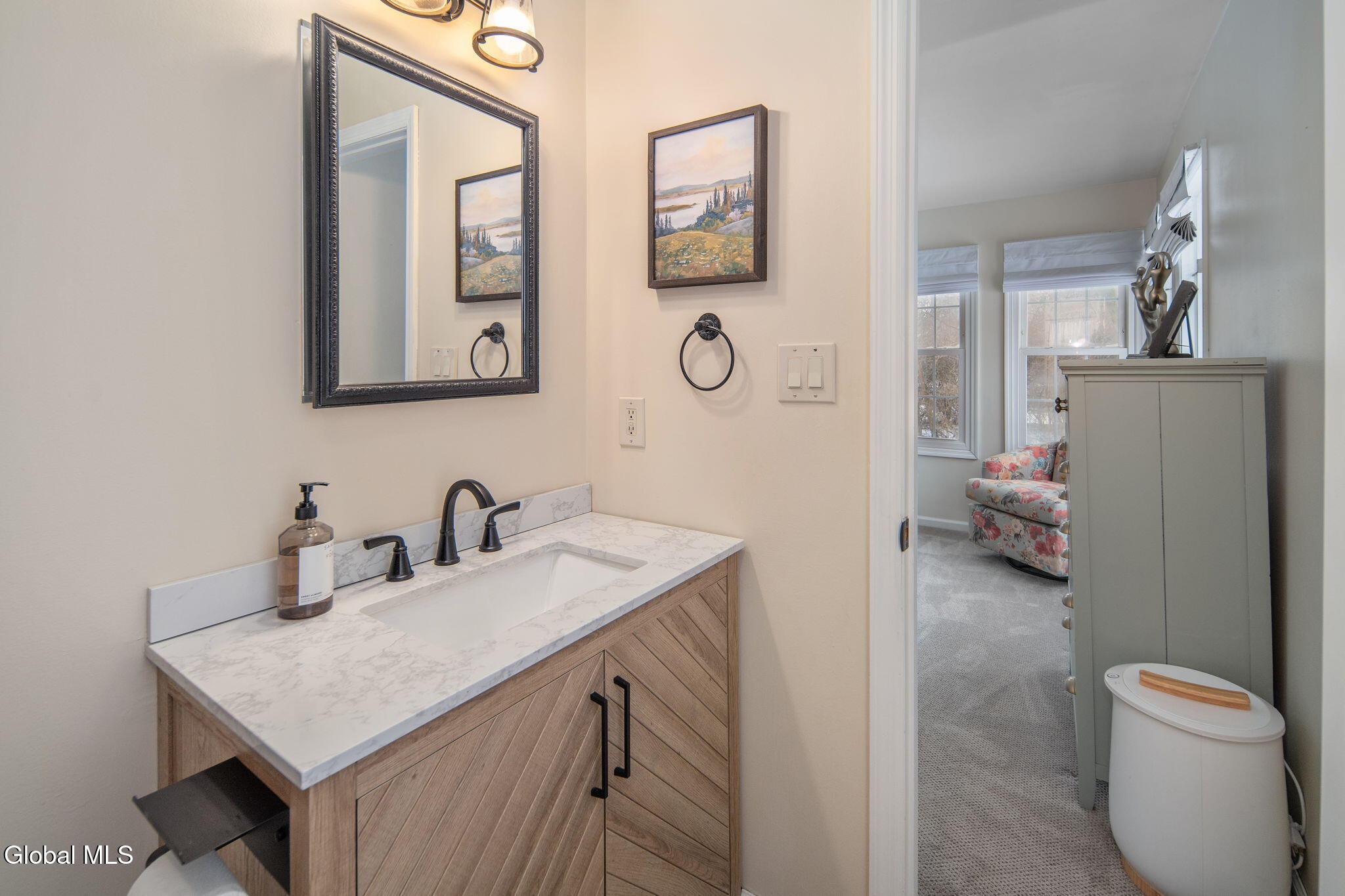 2 Robert Lane Rensselaer, NY 12144 - Photo 21 of 55 22-2RobertLn_22