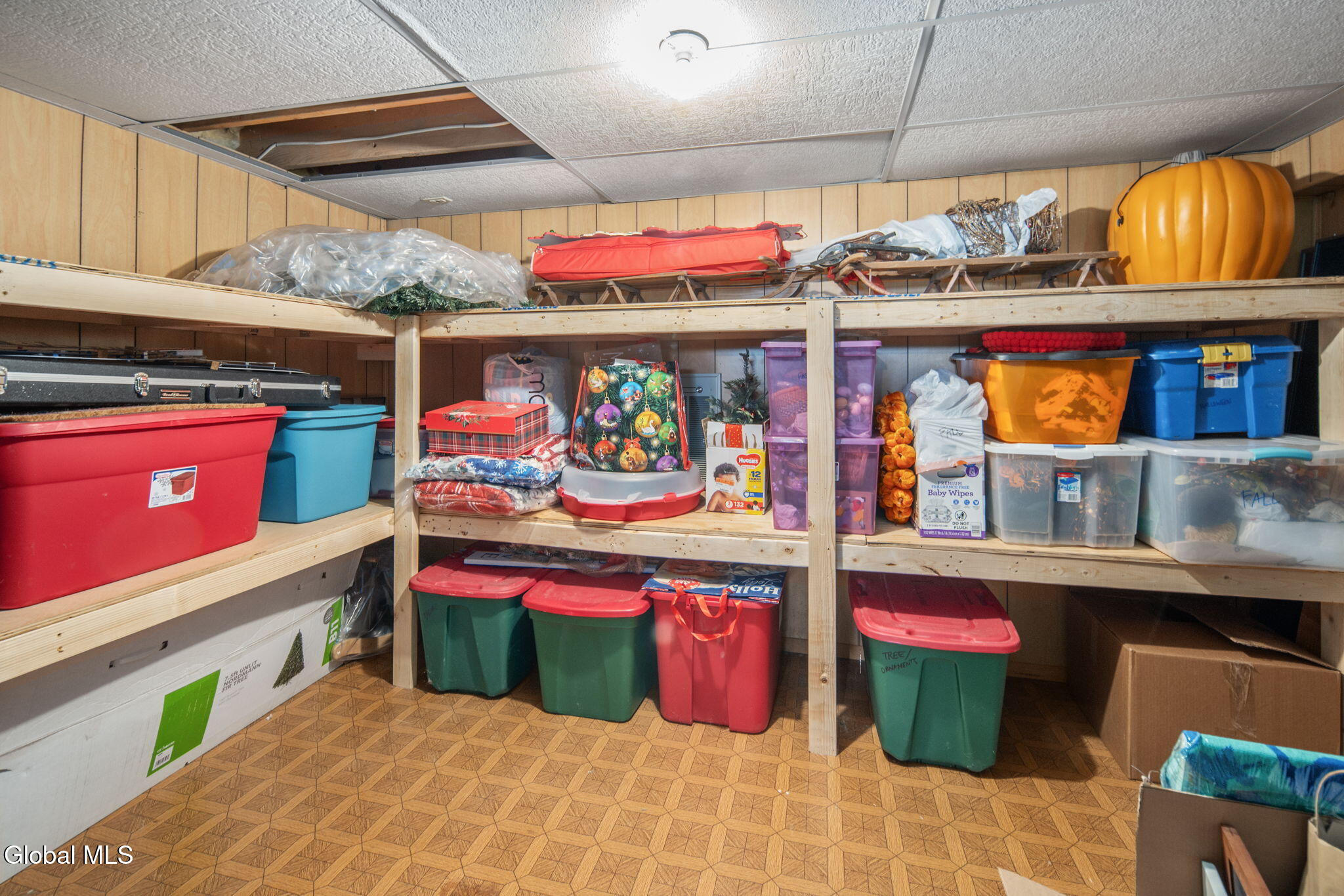 2 Robert Lane Rensselaer, NY 12144 - Photo 36 of 55 37-2RobertLn_37