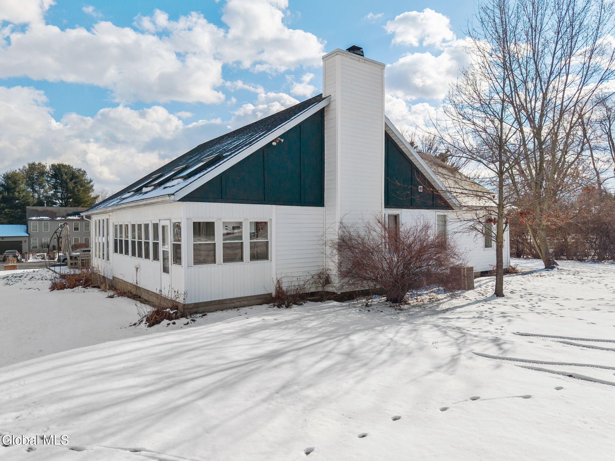 2 Robert Lane Rensselaer, NY 12144 - Photo 40 of 55 43-2RobertLn_43