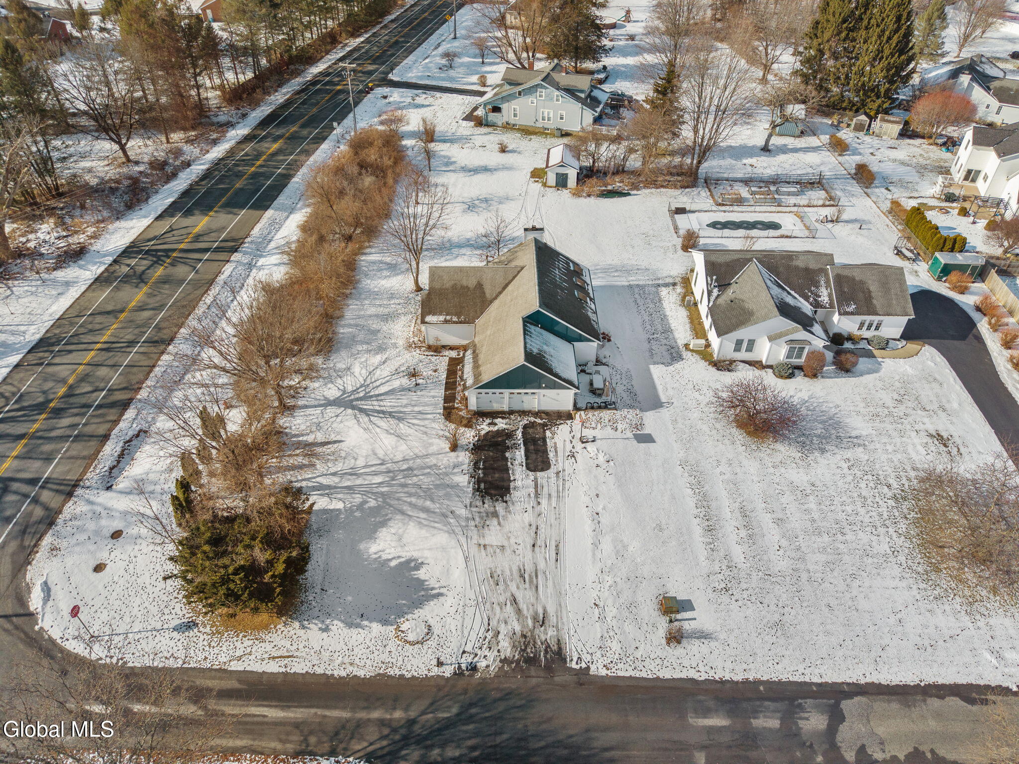 2 Robert Lane Rensselaer, NY 12144 - Photo 47 of 55 49-2RobertLn_49