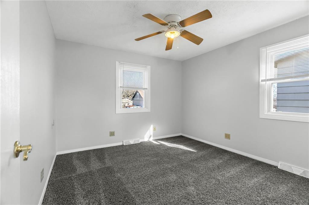 611 Northeast Corder Street Lee's Summit, MO 64063 - Photo 14 of 30