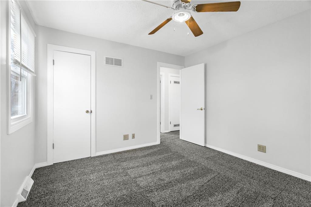 611 Northeast Corder Street Lee's Summit, MO 64063 - Photo 15 of 30