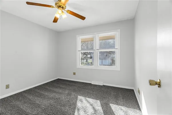 $290,000 | 611 Northeast Corder Street, Lee's Summit, MO 64063