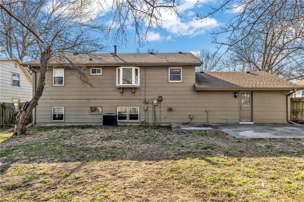 611 Northeast Corder Street Lee's Summit, MO 64063 - Photo 27 of 30