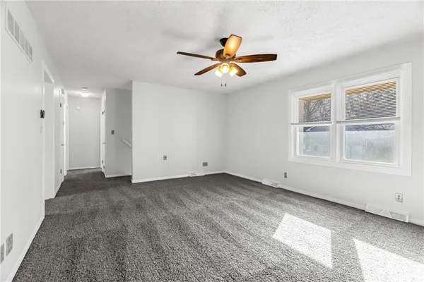 $290,000 | 611 Northeast Corder Street, Lee's Summit, MO 64063