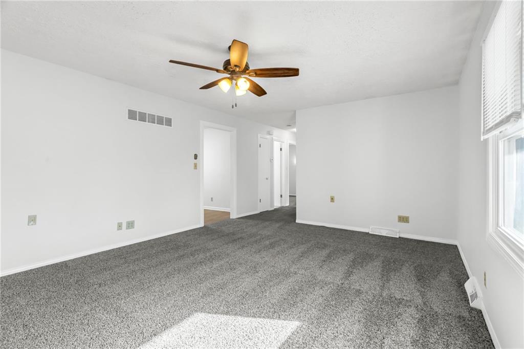 611 Northeast Corder Street Lee's Summit, MO 64063 - Photo 6 of 30