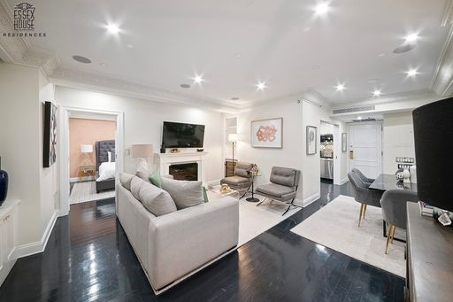 160 Central Park South, Unit 1246 Manhattan, NY 10019 - Photo 8 of 29 Photo 8