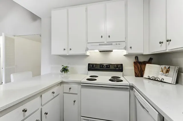 $175,000 | 820 Woodside Lane East, Unit 7, Sacramento, CA 95825