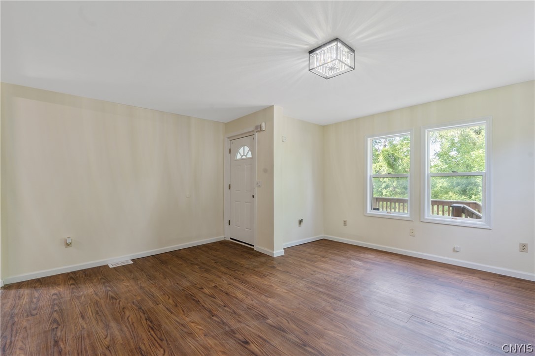 5546 Kathan Road Cicero, NY 13029 - Photo 6 of 37 Gallery Image 6