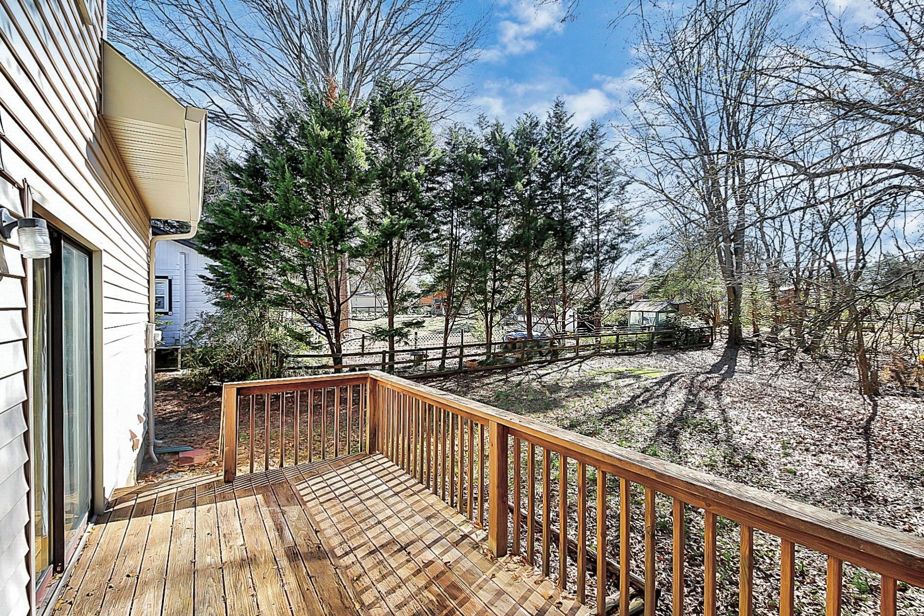 11909 5 Cedars Road Charlotte, NC 28226 - Photo 4 of 25 Gallery Image 4