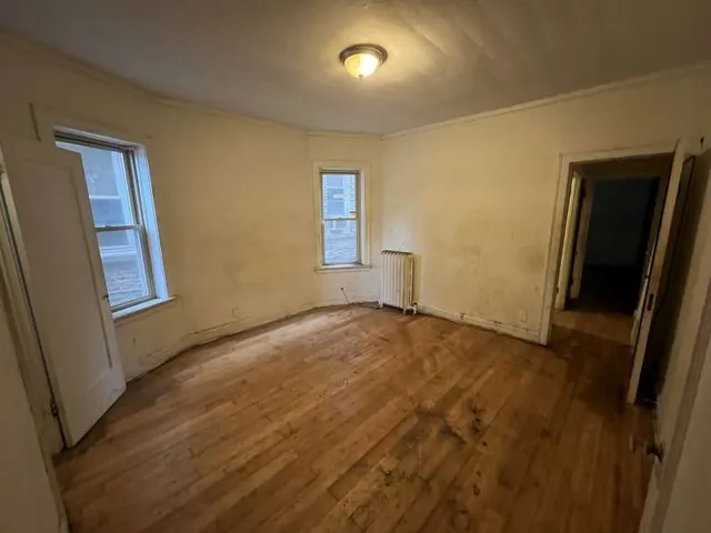 $140,000 | 8240 South Clyde Avenue, Chicago, IL 60617