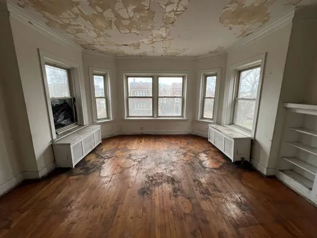 $140,000 | 8240 South Clyde Avenue, Chicago, IL 60617