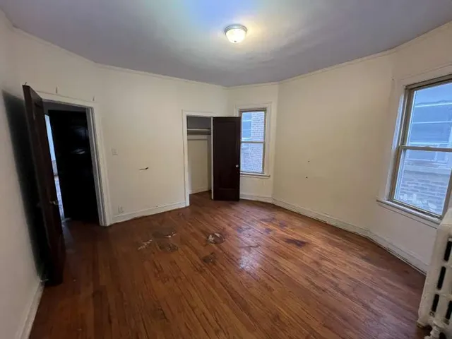 $140,000 | 8240 South Clyde Avenue, Chicago, IL 60617