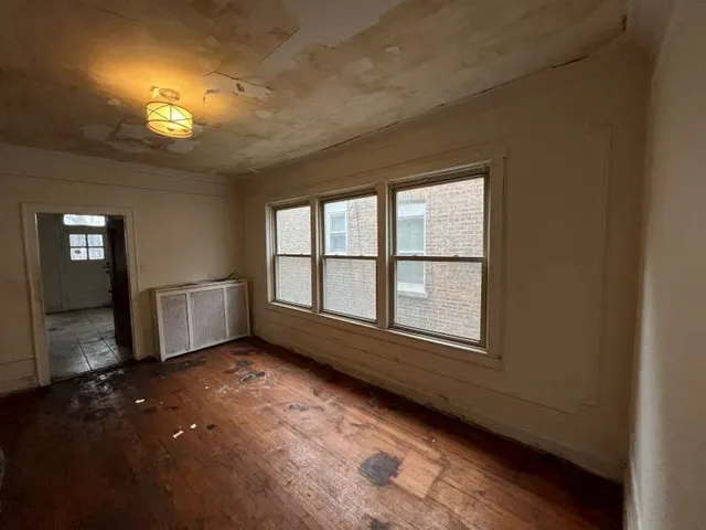 $140,000 | 8240 South Clyde Avenue, Chicago, IL 60617