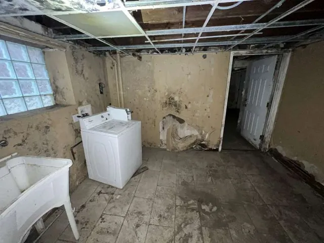 $140,000 | 8240 South Clyde Avenue, Chicago, IL 60617