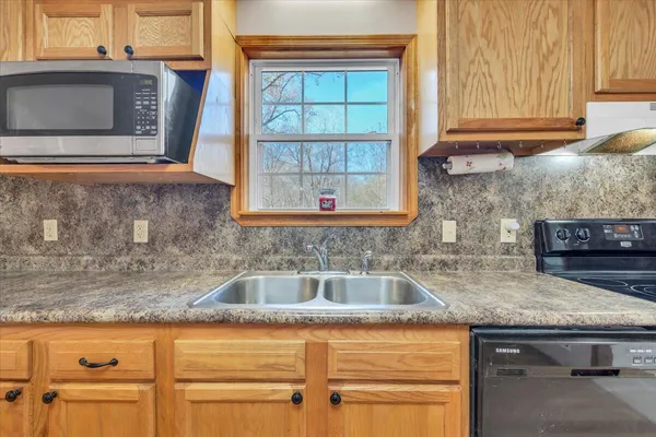 $389,000 | 330 Chestnut Forest Drive, Hardy, VA 24101