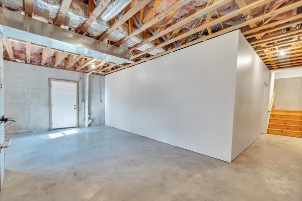 $389,000 | 330 Chestnut Forest Drive, Hardy, VA 24101