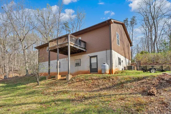 $389,000 | 330 Chestnut Forest Drive, Hardy, VA 24101