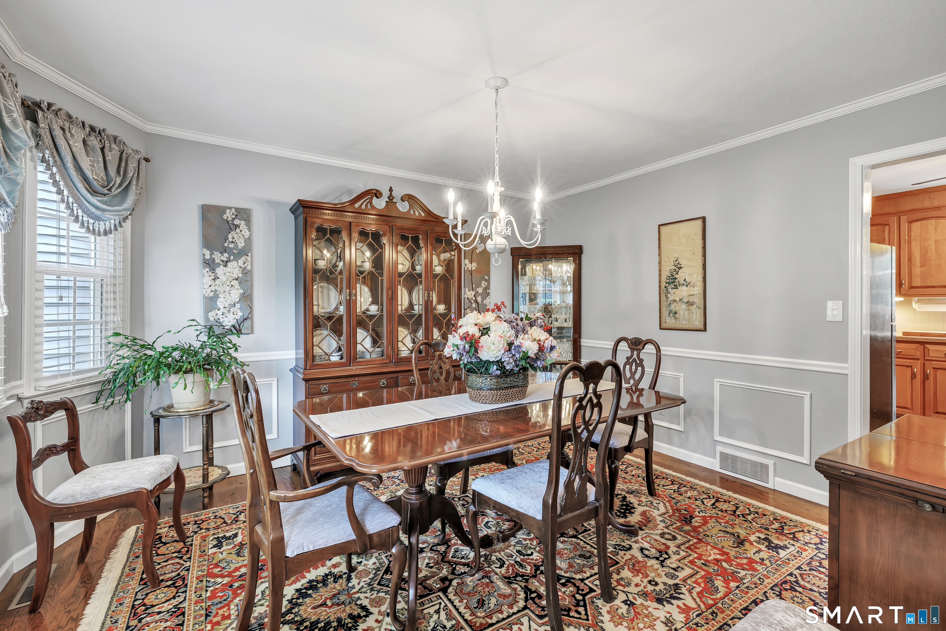 460 Stonehouse Road Trumbull, CT 06611 - Photo 6 of 25