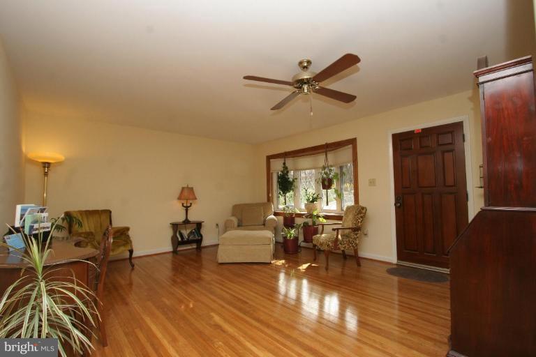 11318 Newport Mill Road Silver Spring, MD 20902 - Photo 3 of 28 Living Room #3