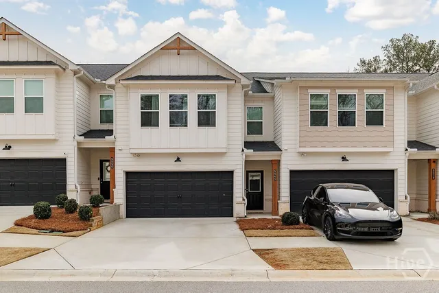 $397,500 | 5545 Rockfern Drive, Lilburn, GA 30047