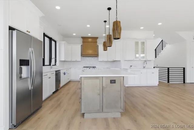 $2,699,000 | 6 Frst Lk Circle, Lake Ozark, MO 65049