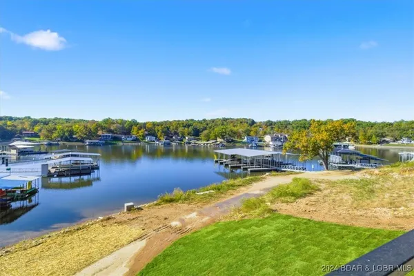 $2,599,900 | 6 Frst Lk Circle, Lake Ozark, MO 65049