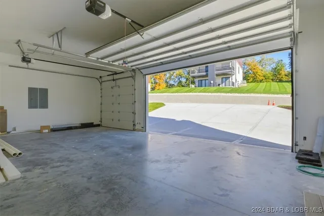 $2,699,000 | 6 Frst Lk Circle, Lake Ozark, MO 65049