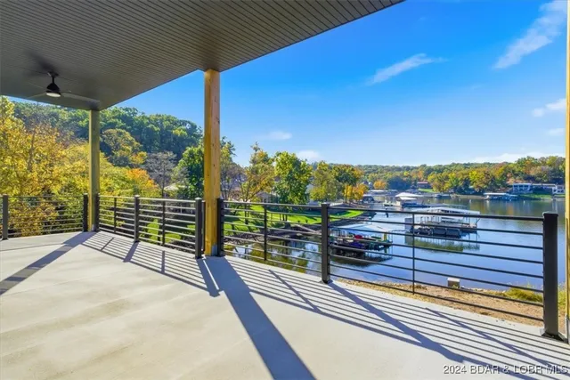 $2,699,000 | 6 Frst Lk Circle, Lake Ozark, MO 65049