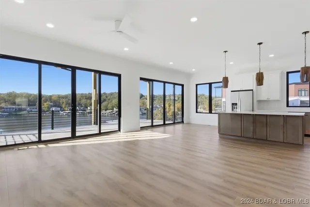 $2,699,000 | 6 Frst Lk Circle, Lake Ozark, MO 65049