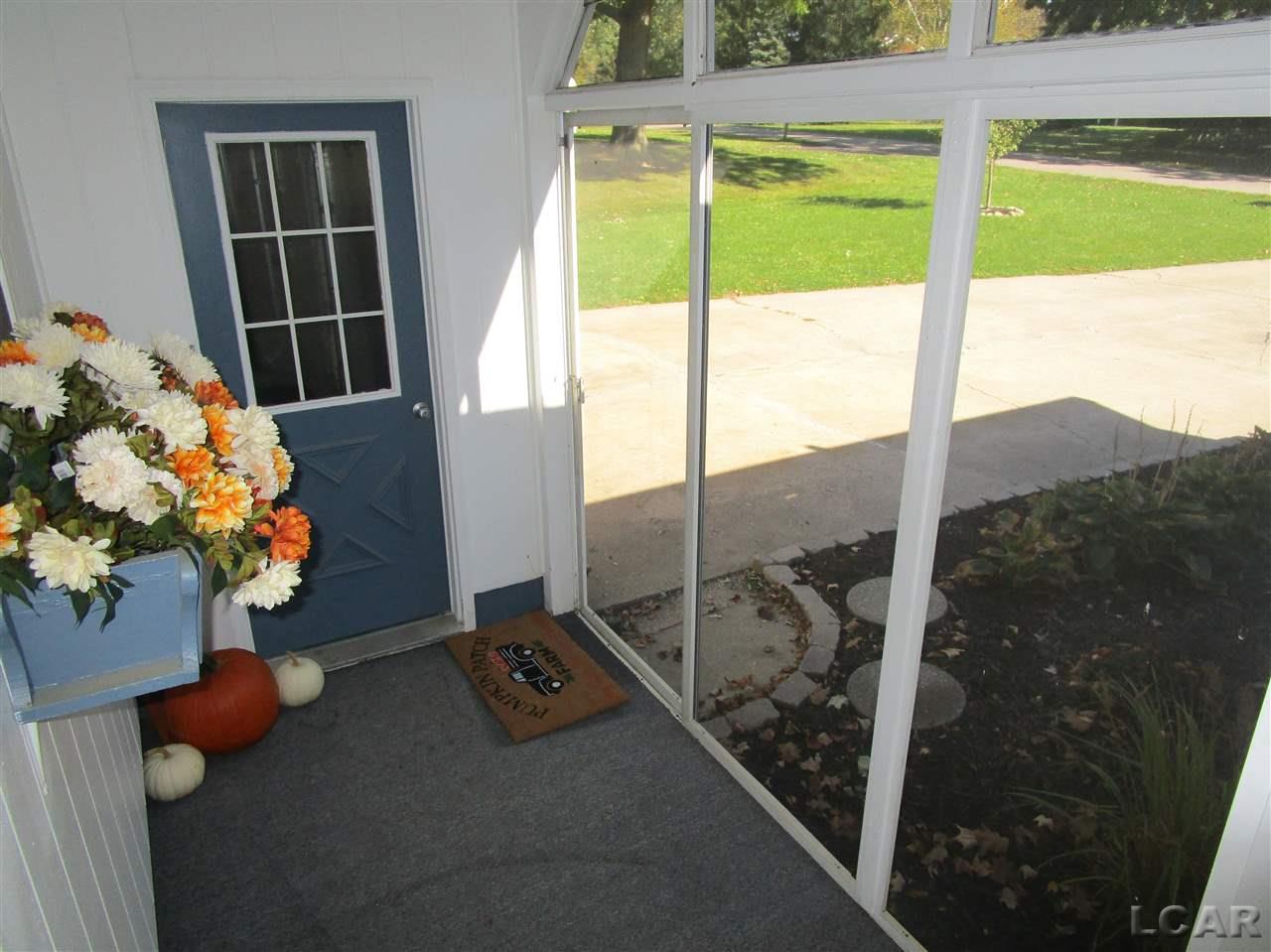 565 Trenton Road Adrian, MI 49221 - Photo 20 of 25 50058462-21.JPG