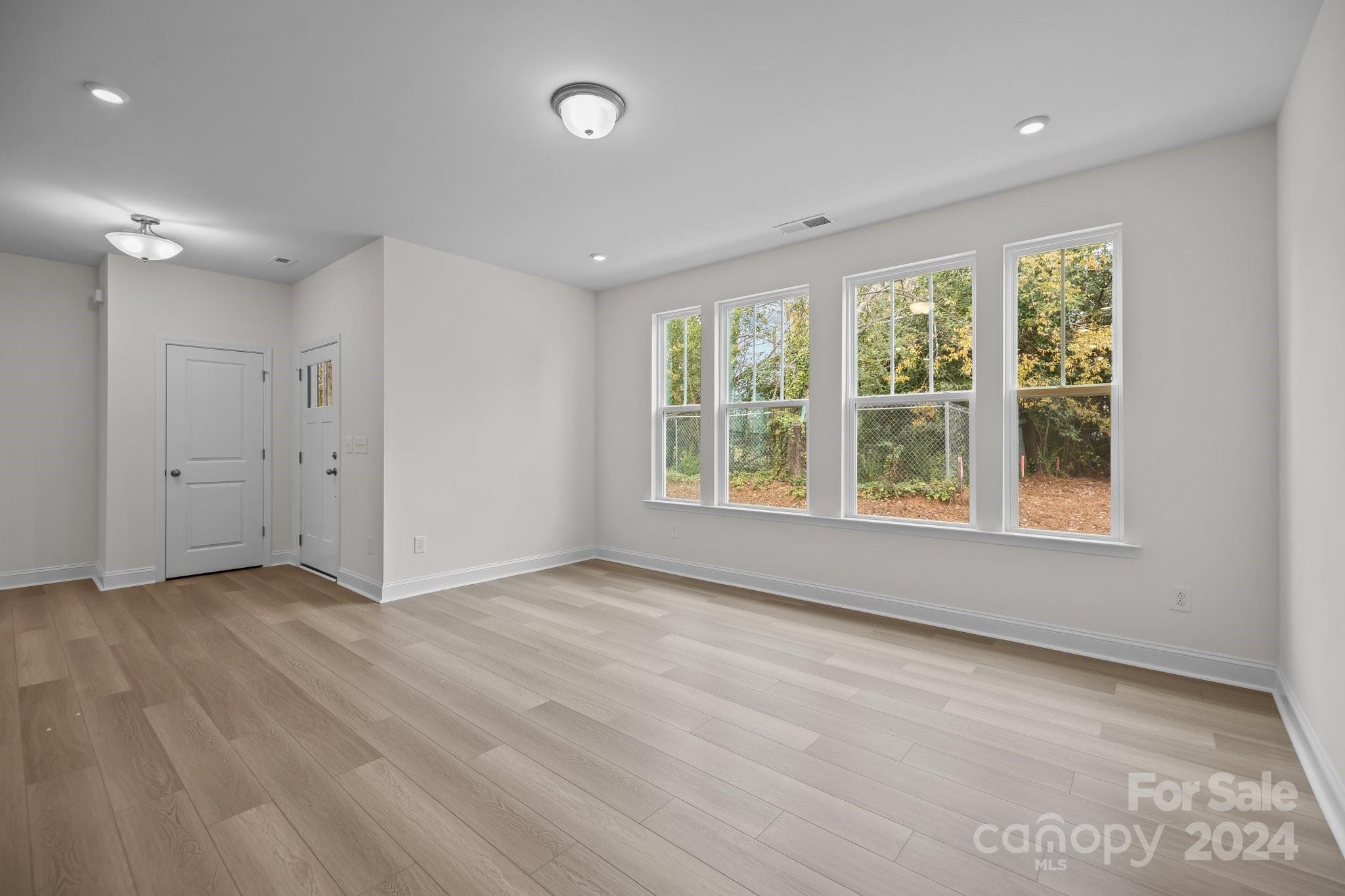 2027 Near Pt Road, Unit 17 Charlotte, NC 28208 - Photo 4 of 25