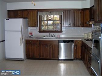 2533 Eaton Road Wilmington, DE 19810 - Photo 4 of 12 Kitchen