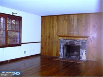 2533 Eaton Road Wilmington, DE 19810 - Photo 5 of 12 Family Room