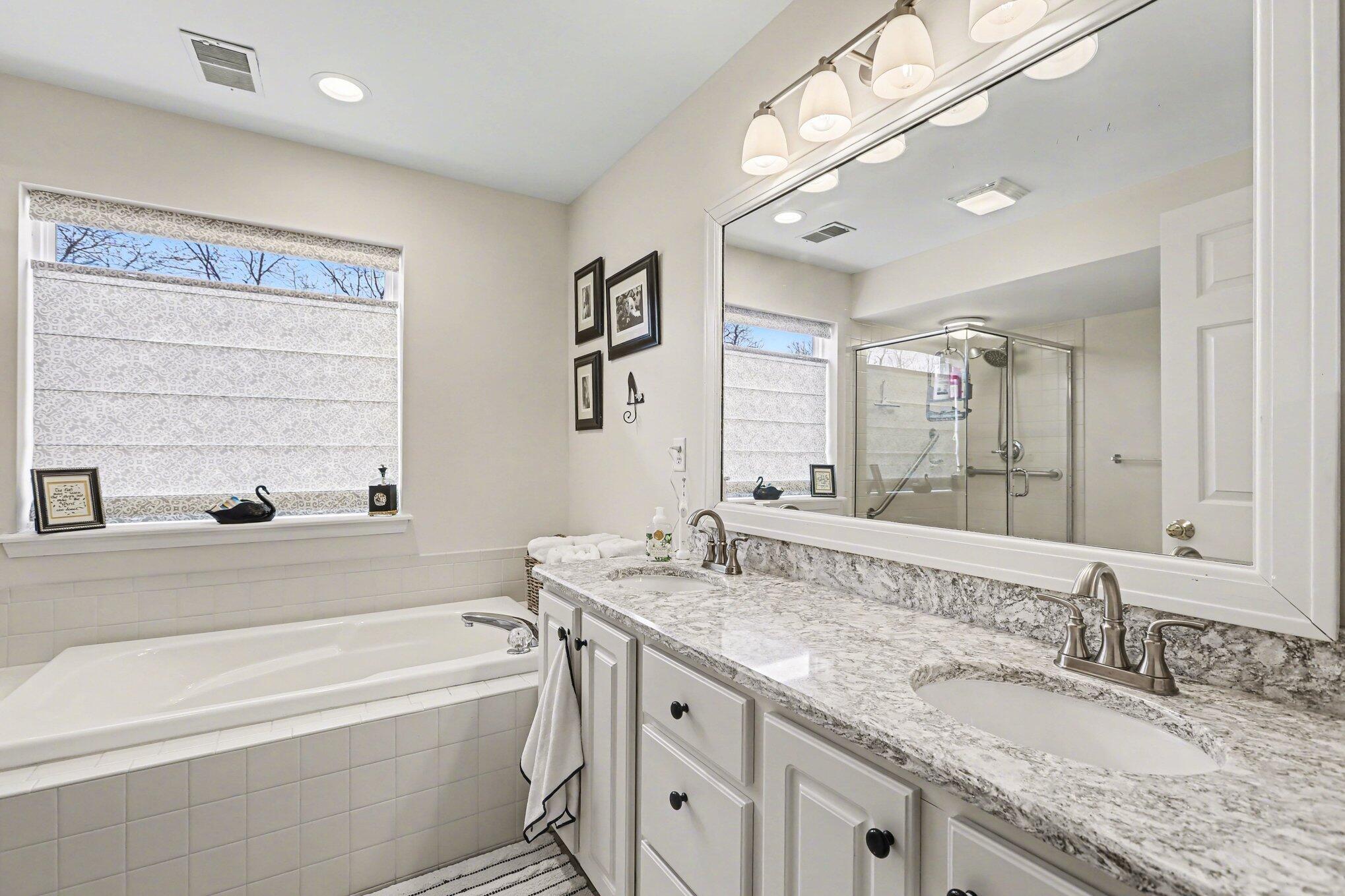 716 Cobblestone Way Chelsea, MI 48118 - Photo 11 of 29 016_file_1057
