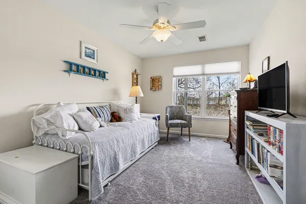 $325,000 | 716 Cobblestone Way, Chelsea, MI 48118