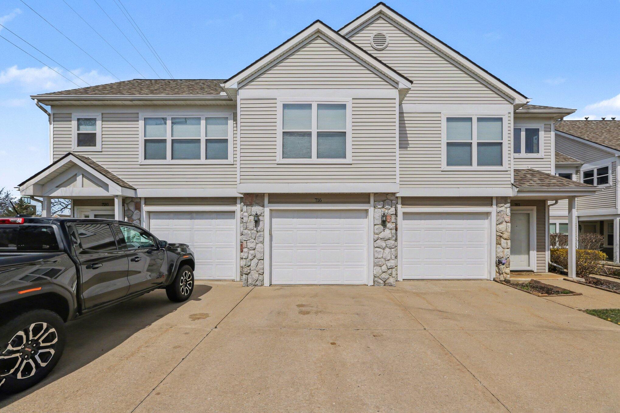 716 Cobblestone Way Chelsea, MI 48118 - Photo 28 of 29 002_file_4722